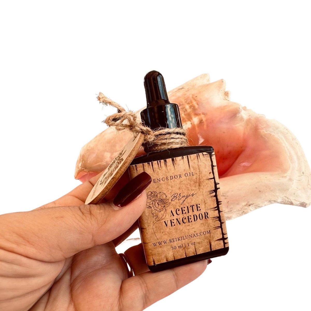 What's in Vencedor Oil? - Bluma Wellness